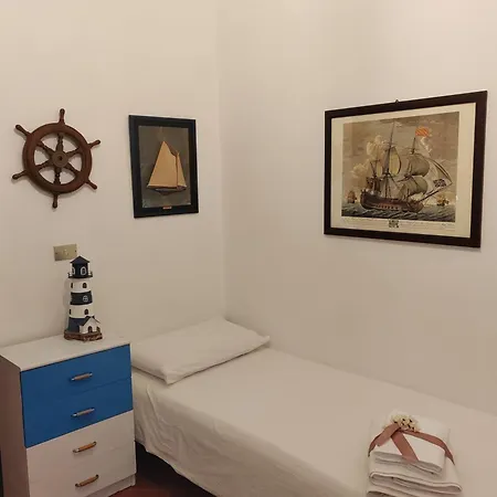 La Finestra Sul Porto דירה