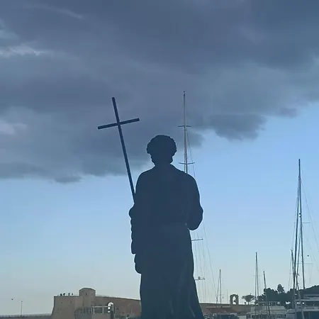 La Finestra Sul Porto דירה *